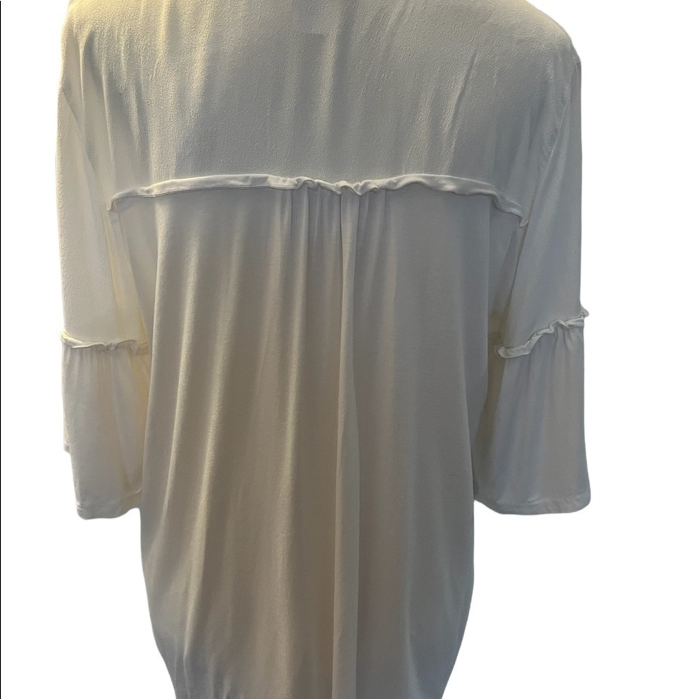 Kokoon white flowy blouse with bell sleeves! Size Large! - Picture 5 of 5